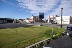 Property grounds - Blue Pine Motel (Panguitch)