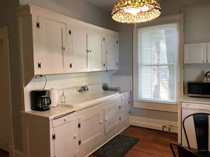 Fridge, microwave, oven, stovetop - 11 Darling Apartment in Rustic GVL Home (Greenville)