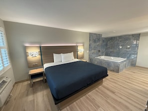 Romantic Single Room, Jetted Tub | Private spa tub
