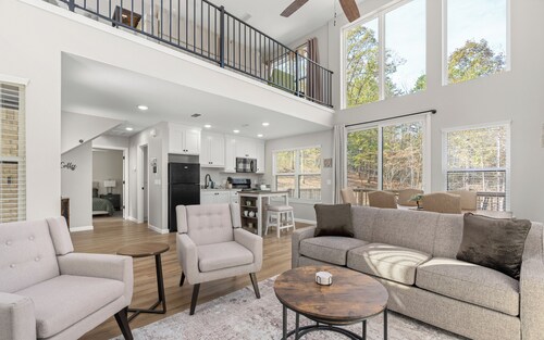 Twelve Lakes Villa #2 - Near Lake - Brand New Home