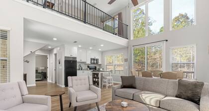 Twelve Lakes Villa #2 - Near Lake - Brand New Home