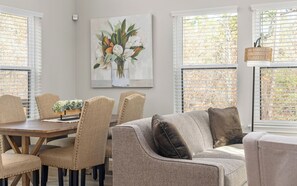 Dining - Twelve Lakes Villa #2 - Near Lake - Brand New Home (Hot Springs Village)
