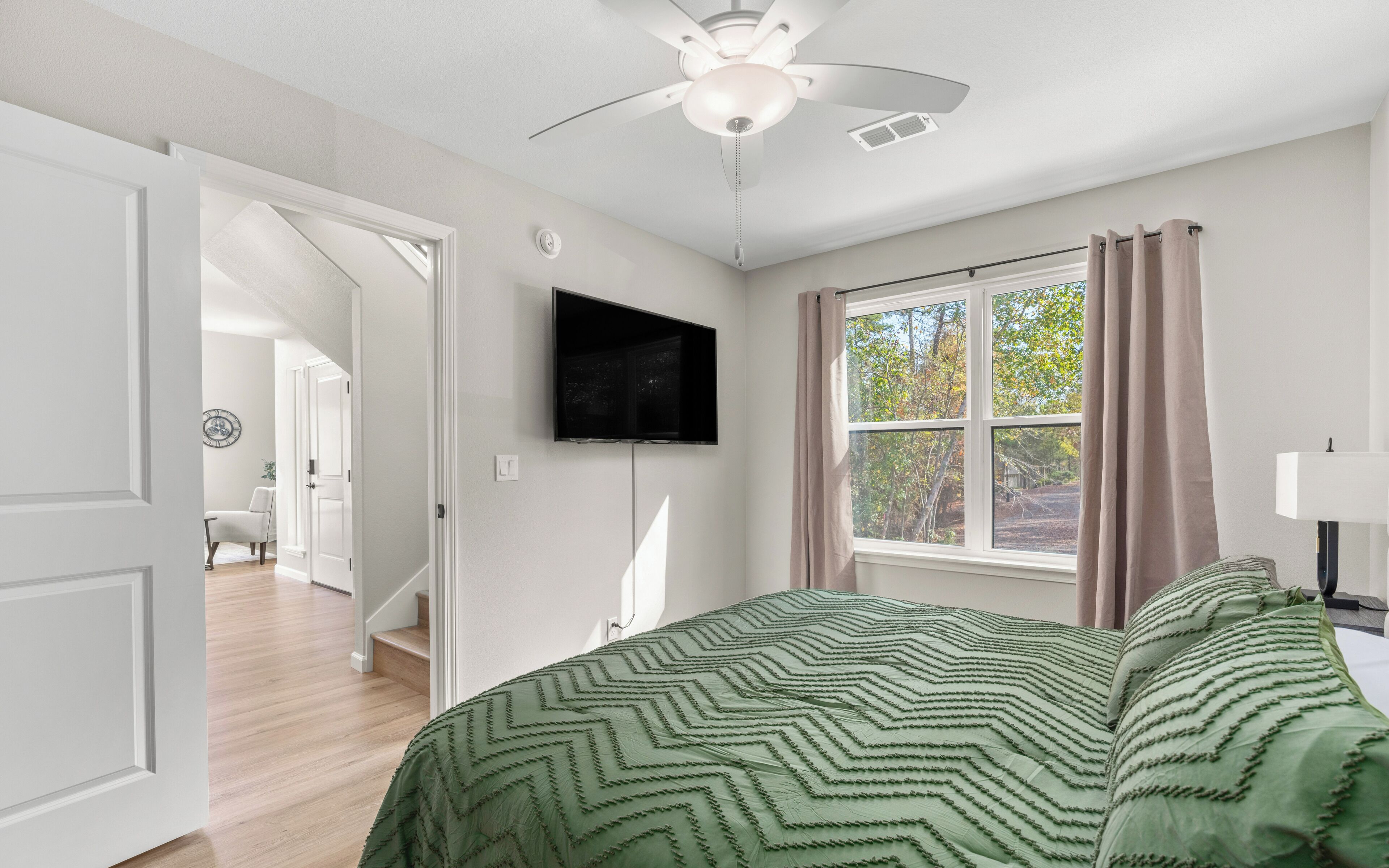 3 habitaciones, cuna de viaje, wifi y ropa de cama 