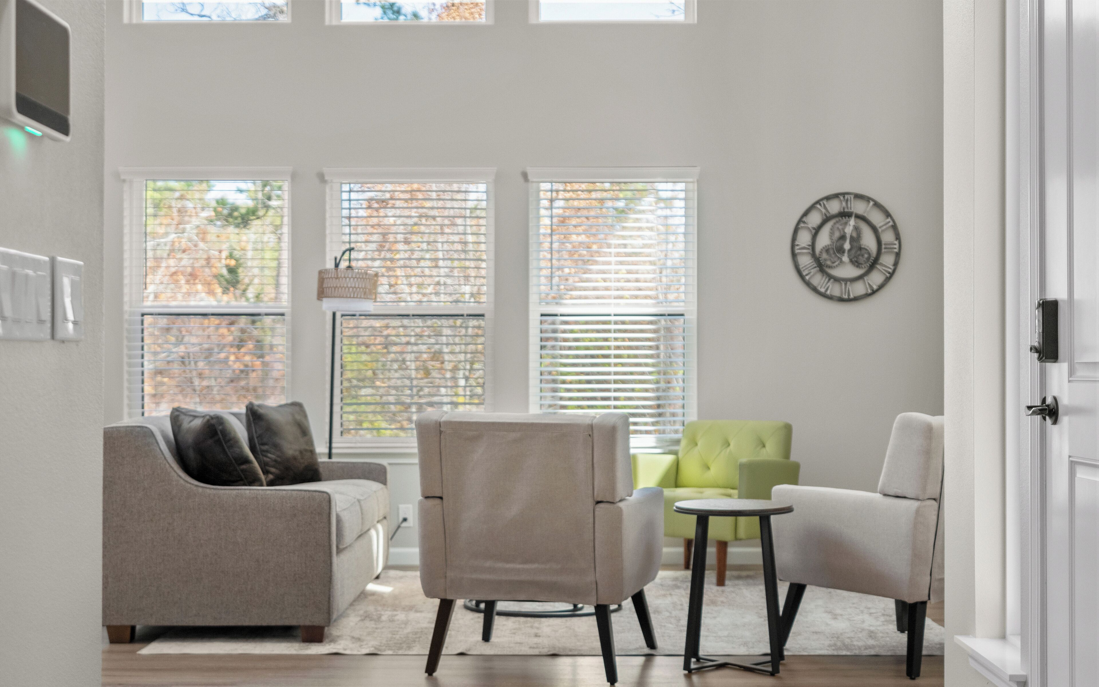 电视、桌上足球