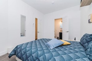 3 chambres, fer et planche Ă repasser, Wi-Fi gratuit, draps fournis