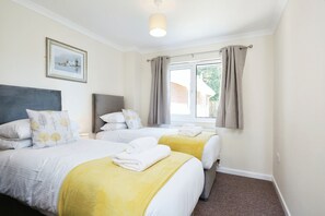 2 bedrooms, iron/ironing board, WiFi, bed sheets - Birdham Cottages Two - 2 Bedroom chalet bungalow within short walk of the beach (Bembridge)