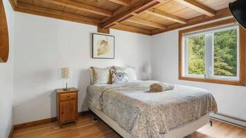3 chambres, fer et planche à repasser, lit parapluie, Wi-Fi gratuit