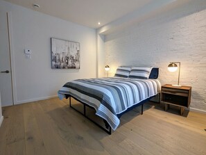 3 soverom, skrivebord, strykejern/-brett og wi-fi (inkludert)