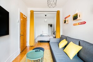 4 soverom, strykejern/-brett, wi-fi (inkludert) og sengetøy