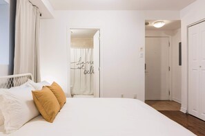 2 bedrooms, iron/ironing board, travel cot, free WiFi