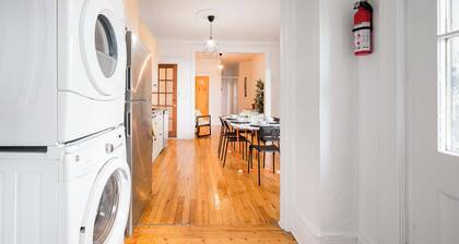 Large 5BR Home Ideal for Student Groups