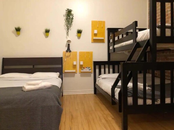 7 habitaciones, cuna de viaje, wifi y ropa de cama 