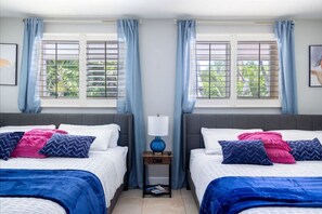 3 sovrum, skrivbord, strykjärn/strykbräda och resesäng