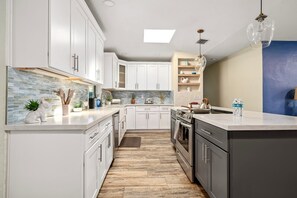 Fridge, microwave, dishwasher, coffee/tea maker - Chic Getaway w/Heated Pool & Short Walk to Beach (Hollywood)