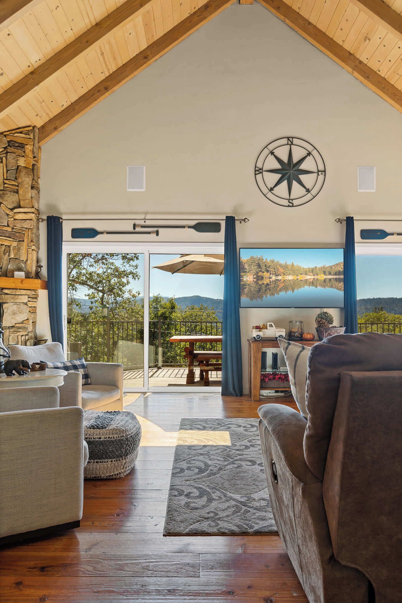 TV, fireplace, DVD player, stereo