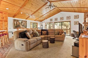 TV, fireplace, DVD player, stereo