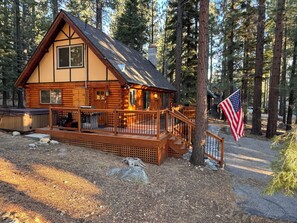 Exterior - Woody's Cabin - Your Ski-Lease and Mid-Term Stay at Lake Tahoe (South Lake Tahoe)