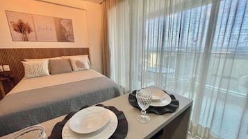 Deluxe Apartment, Balcony, Sea View | 1 bedroom, free WiFi