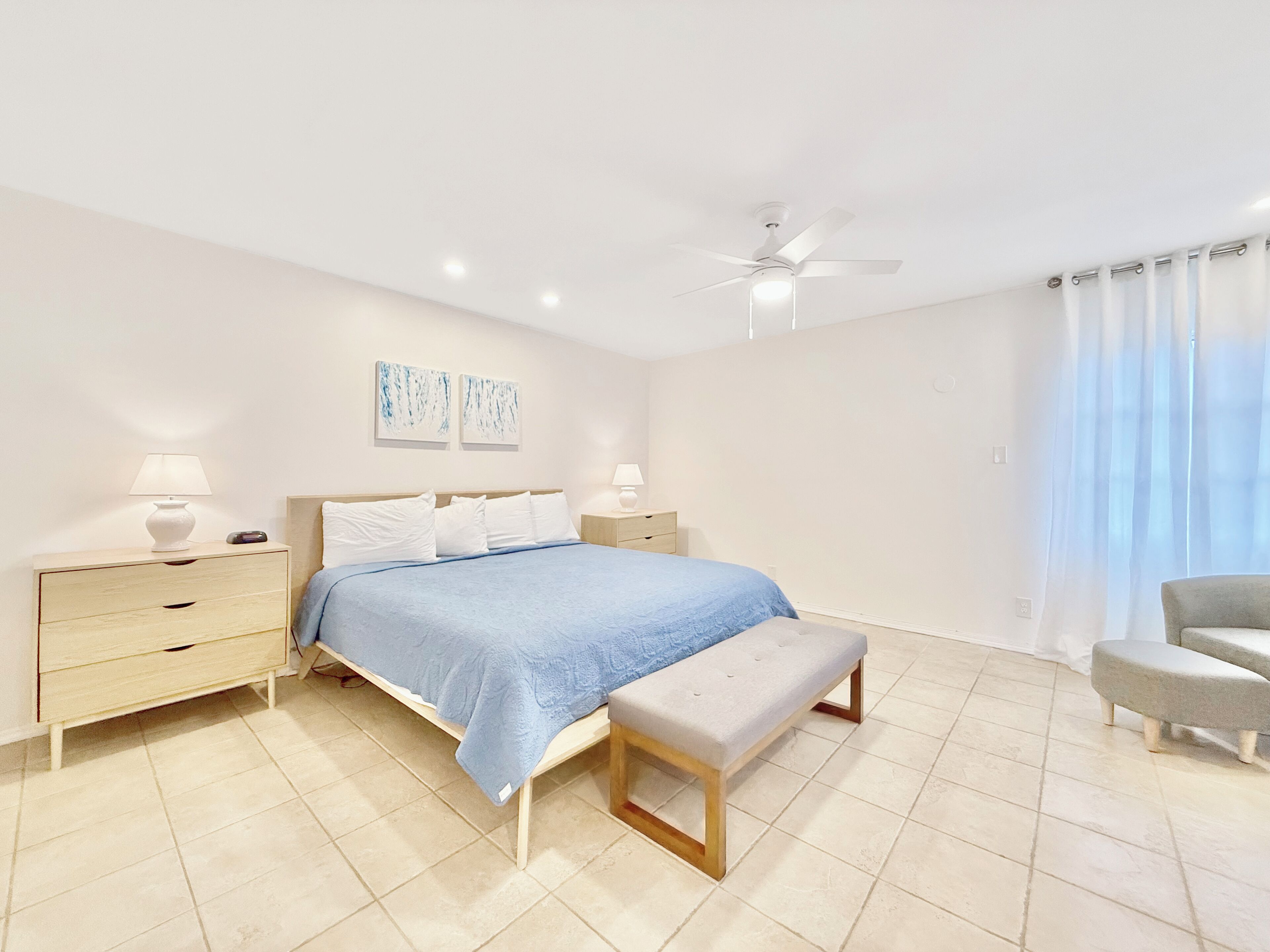 1 slaapkamer, een bureau, een strijkplank/strijkijzer, gratis wifi