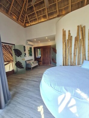 2 bedrooms, desk, iron/ironing board, travel cot