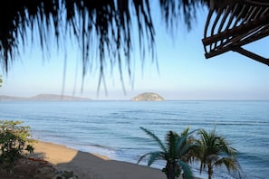 On the beach - Villa Whale | Puesta Del Sol Resort (La Peñita de Jaltemba)