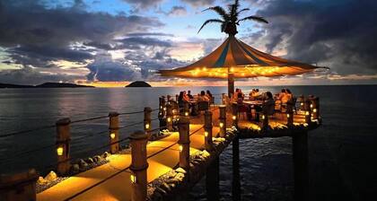 Villa Whale | Puesta Del Sol Resort