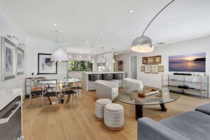 TV, stereoanlegg og kontorer