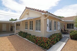 Exterior - Beach-Anchor Palms | Your Next W. Palm Beach Stay! (West Palm Beach)