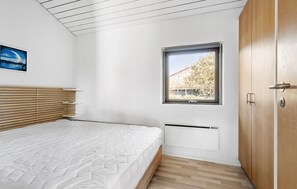 2 bedrooms, free WiFi