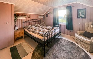 2 Schlafzimmer, Reisekinderbett, kostenloses WLAN