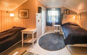 2 bedrooms, travel cot, free WiFi