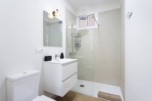 Hårtørrer, håndklæder