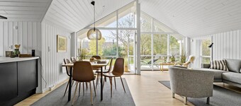 Awesome home in Præstø with WiFi