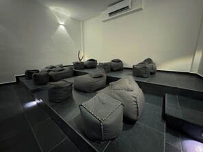 Deluxe Apartment, Lanai | Living area | Flat-screen TV - Estudio con Jacuzzi Privado NAIA B8 (Tulum)