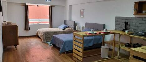 1 chambre, fer et planche à repasser, Wi-Fi, draps fournis