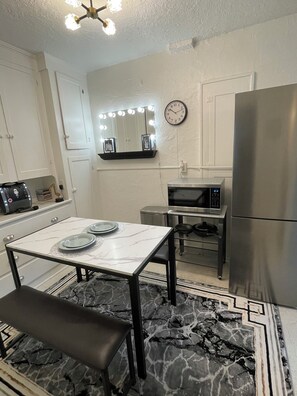 تناول الطعام