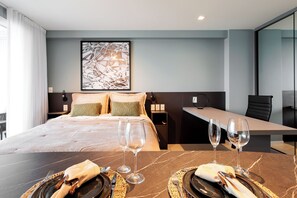 Apartamento superluxo, sacada, vista para o mar | 1 quarto, Wi-Fi de cortesia