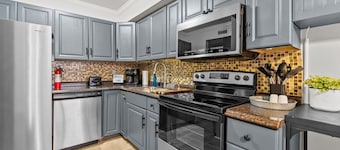 Comfy Two-Story Seahorse Haven Beach Condo