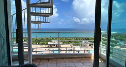 Penthouse Condo in Maunabo, Puerto Rico
6 guests · 3 bedrooms · 2.5 baths