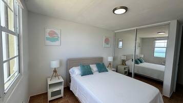 3 dormitorios, tabla de planchar con plancha, wifi gratis y ropa de cama