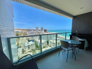 Appartement Luxe, balcon, vue mer | Lanai