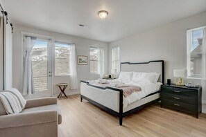 3 habitaciones, tabla de planchar con plancha y wifi gratis 