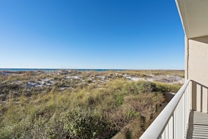 Property grounds - Starboard Village 612 | Beachfront | Pensacola Beach | Pool | My Beach Getaways (Pensacola Beach)