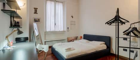 1 chambre, fer et planche Ă repasser, Wi-Fi, literie fournie