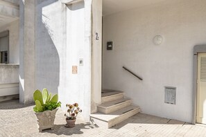 Exterior detail - GuestHost - Marangi Bright Apartment with Parking (Otranto)