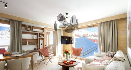 Au pied des pistes ! Vue imprenable + piscine