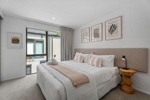 3 bedrooms, iron/ironing board, travel cot, WiFi
