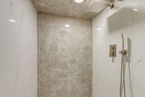 Hair dryer, towels