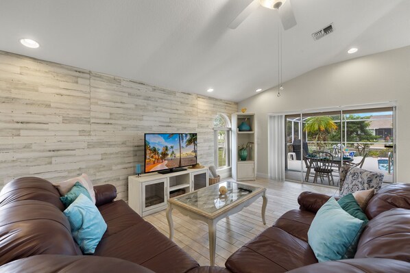 Fernseher, Tischfußball