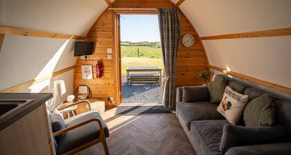 Cosy Rural Cabin With Great Views